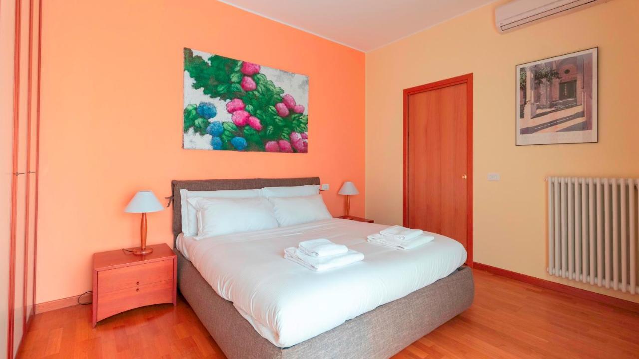 Italianway - Tolstoi 1 Apartamento Milão Exterior foto